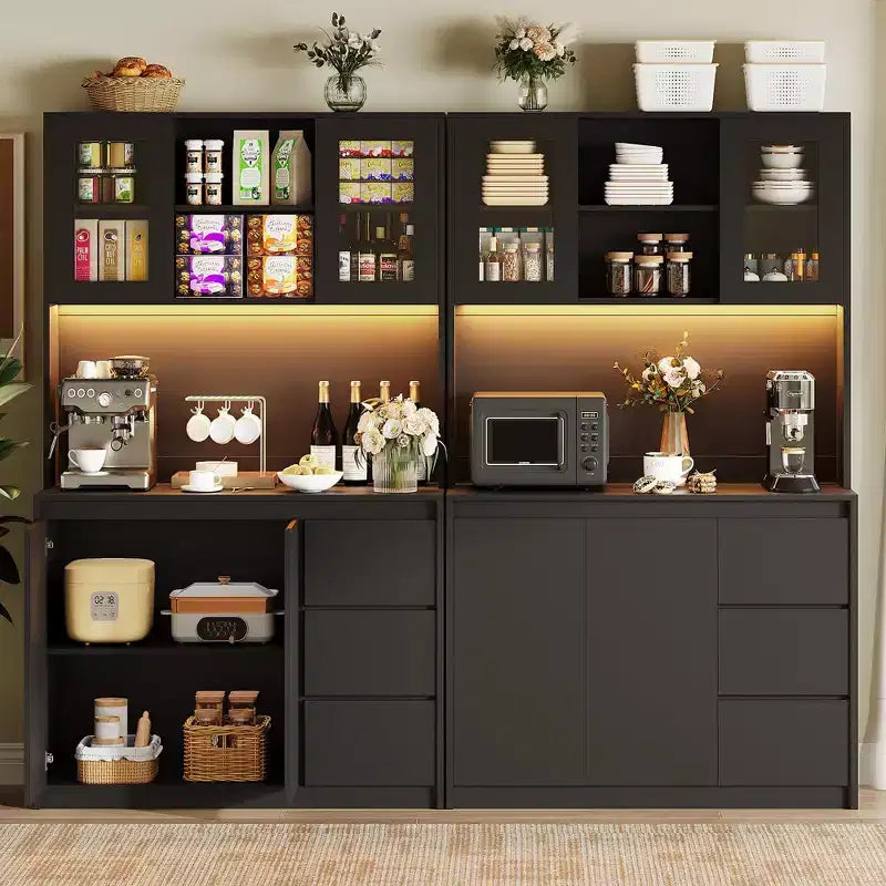 Dispensa da Cucina Nera con Luci LED, Ante in Vetro e Prese Elettriche, 3 Cassetti, Montaggio a 1 Persona
