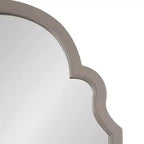 Specchio da parete ad arco smerlato, cornice nera / oro / grigia / marrone rustico / argento, singolo