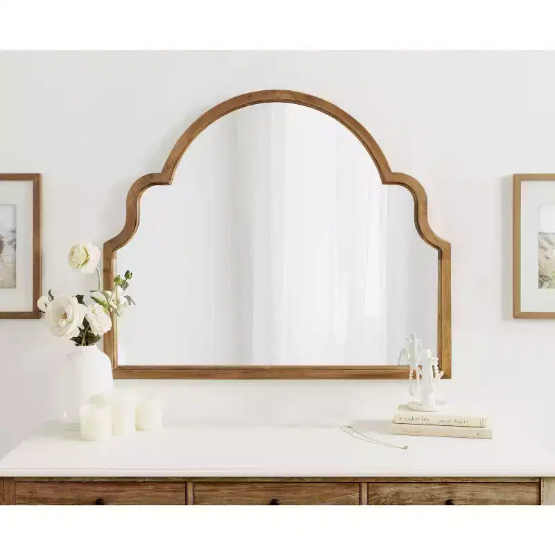 Specchio da parete ad arco smerlato, cornice nera / oro / grigia / marrone rustico / argento, singolo